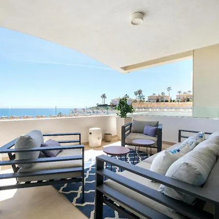 Luxury Frontline In Aria With And Fitness Apartment